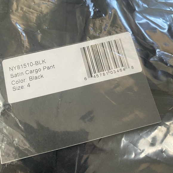 NWT Noli Shop Milan Satin Cargo Pants - Picture 14 of 14